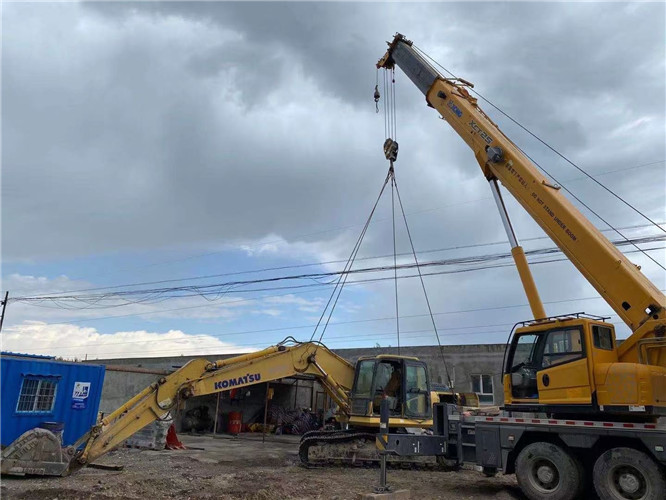 宣恩县25吨吊车的工作半径是多少？