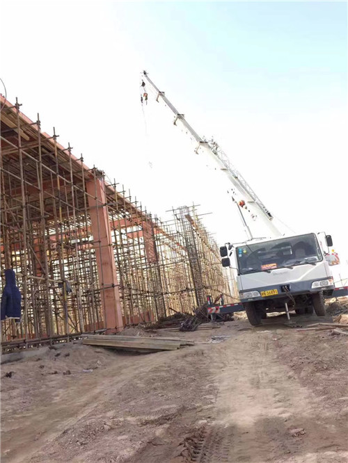 宣恩县25 吨、50 吨吊车怎么选？多大重量 / 半径适合对应车型？