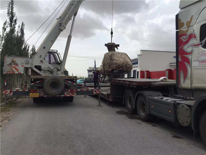 宣恩县狭窄场地（如小区、车间）适合用哪种吊车？