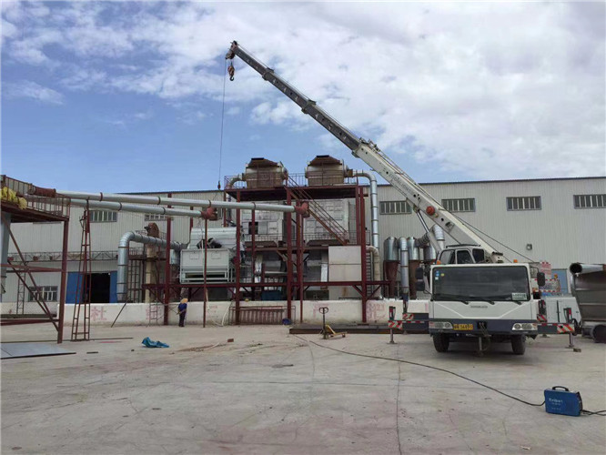 宣恩县“手脚齐动”—— 吊车的 “协同作业” 技术